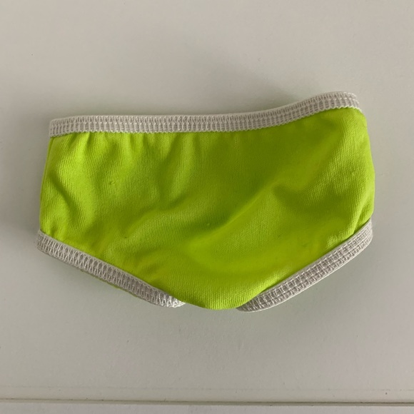 New American Girl Lea 18’ doll of year 2016 with book, messenger bag. - Picture 12 of 13